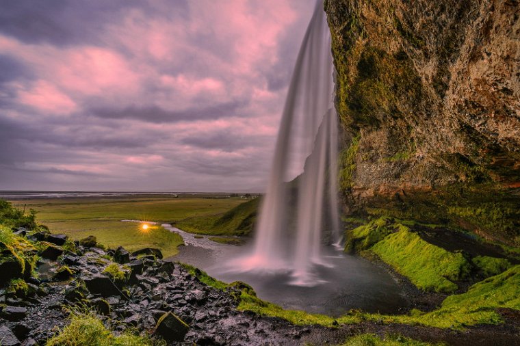 013 Seljalandsfoss.jpg